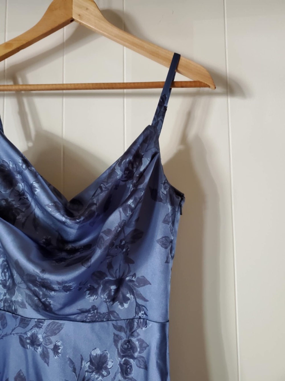 Revelry Nadia Satin Dress Indie Blue Bouquet Size 4 - Picture 5 of 14